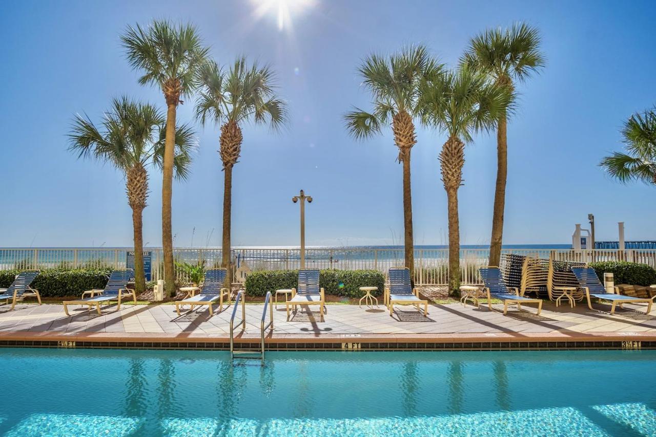 Beachfront Stunning View 100 Ft Long Swimming Pool *
